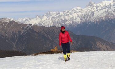 Dayara Bugyal Trek Package