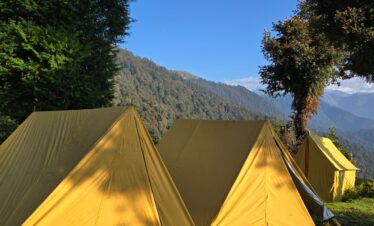 Dayara Bugyal Trek Package